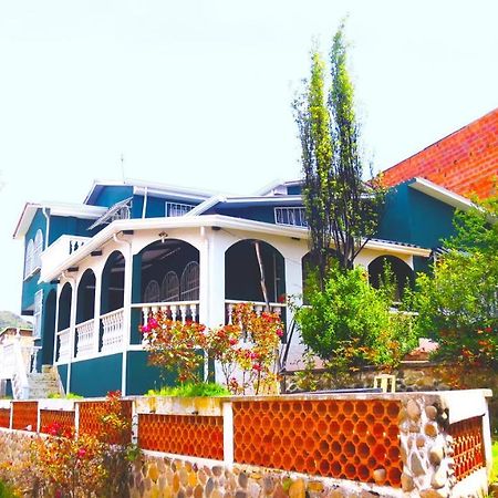 Totora B&B Копакабана Екстериор снимка